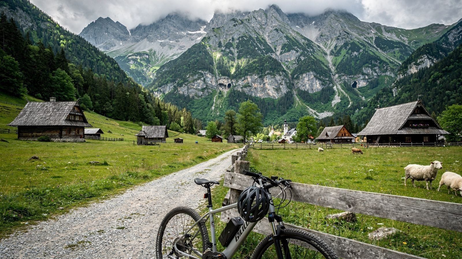 Cycling and e-bike tours around Zakopane