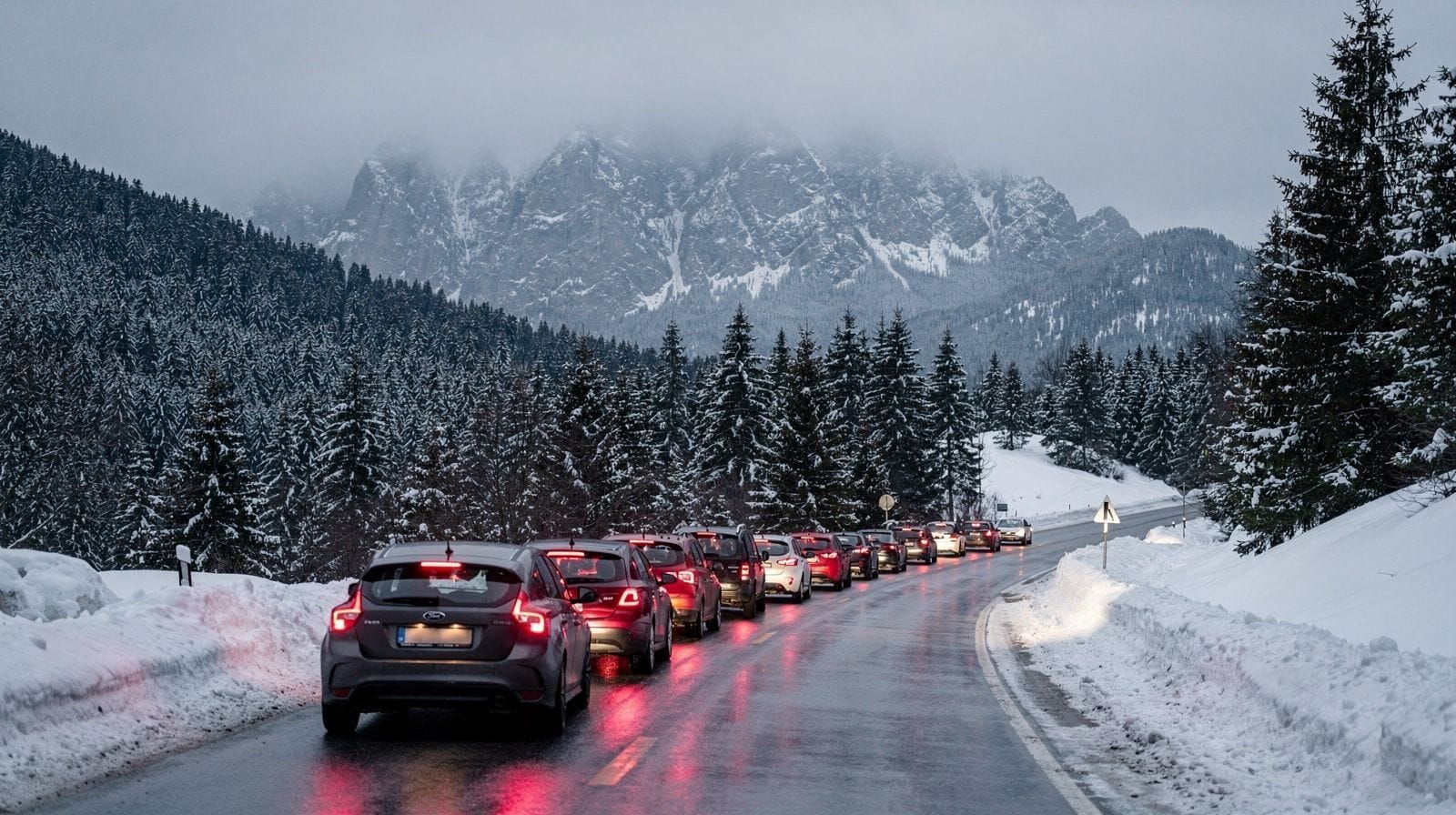 Driving to Zakopane: Zakopianka Traffic, Parking and Snow