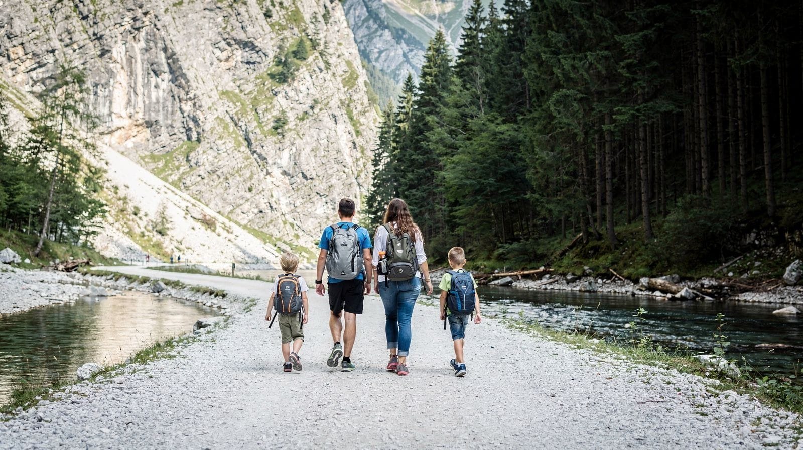 Vallée de Kościeliska : une randonnée familiale facile dans les Tatras